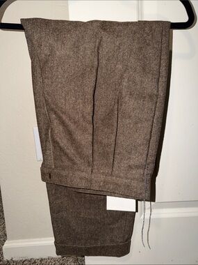 Men's Brown Pleated Dress Pants